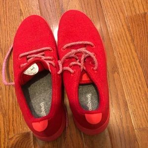 allbirds men’s red